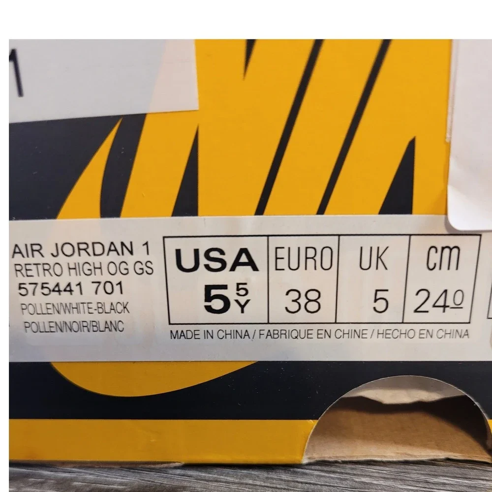 Nike Air Jordan 1 Retro High OG GS Pollen Yellow Black 575441-701 Size 5.5Y/ 7W